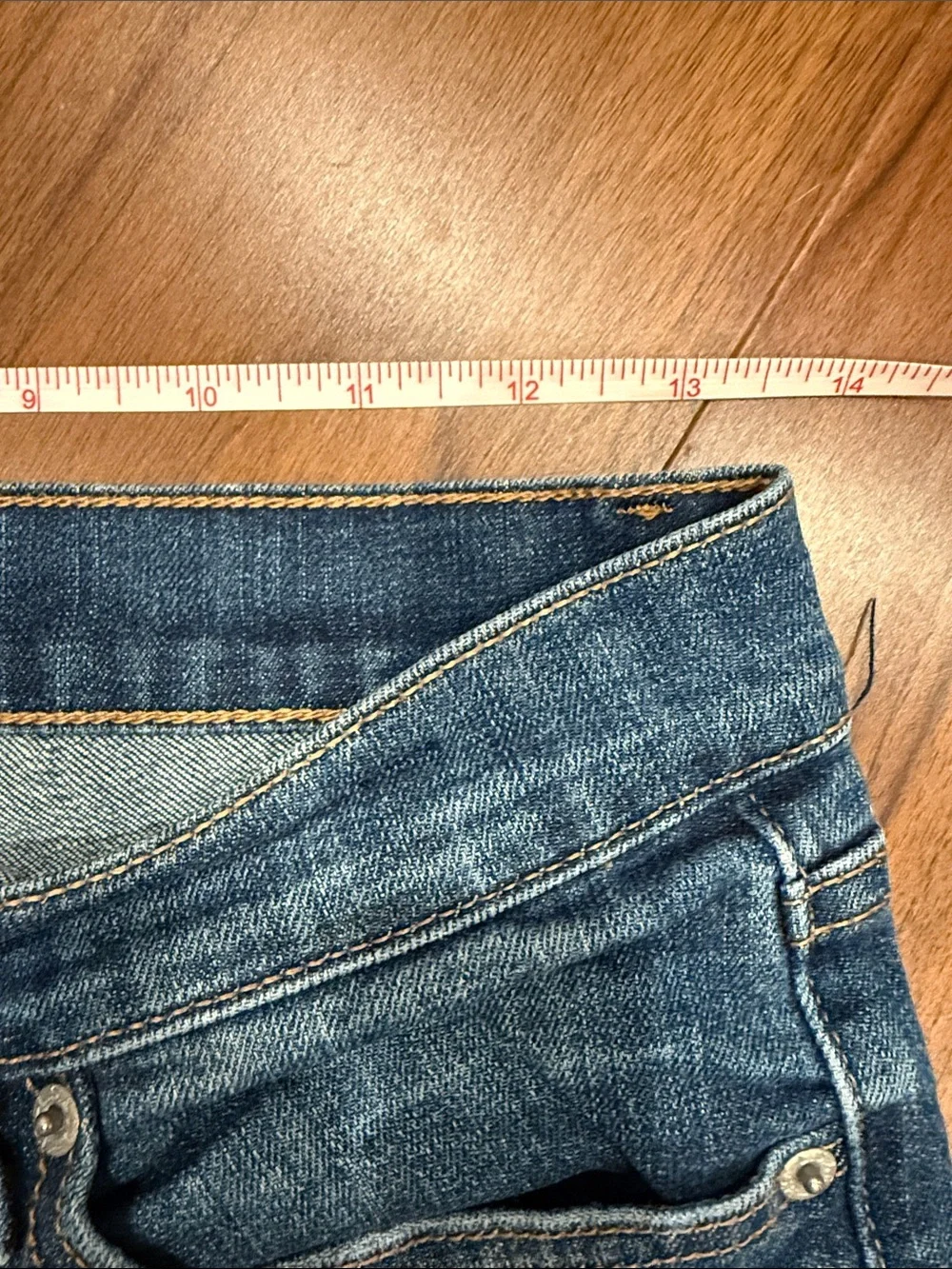 Levi's Women's Skinny Jeans in Faded Blue Wash